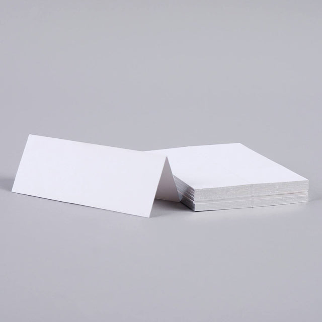 Mount Street Printers/プレイスカード/Gilt Edge Silver Tented Place Cards